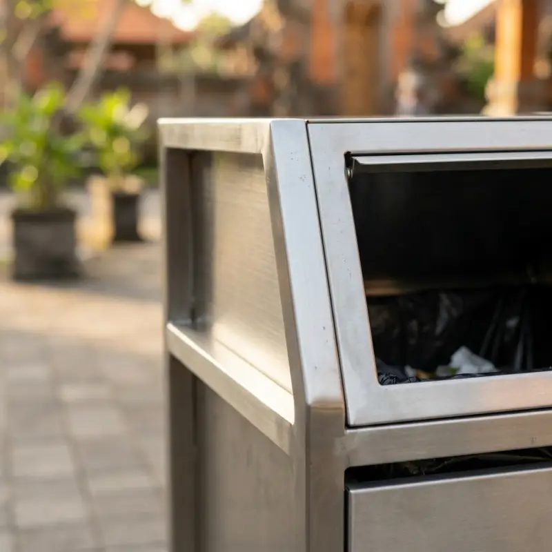 Tempat Sampah Stainless Steel Tutup Miring [3]