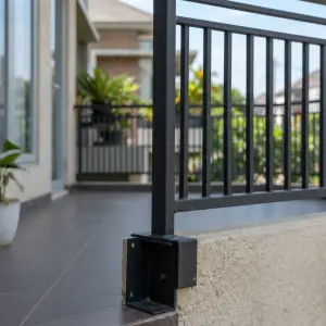 Railing Balkon Besi Hollow Finishing Powder Coat