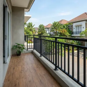 Railing Balkon Besi Hollow Vertikal Finishing Doff