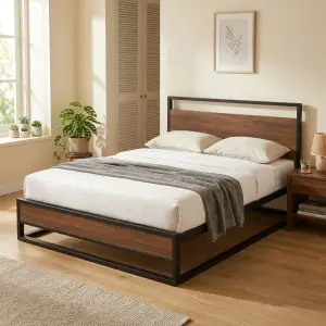 Tempat Tidur Rangka Besi Kombinasi Kayu Gaya Industrial [2]